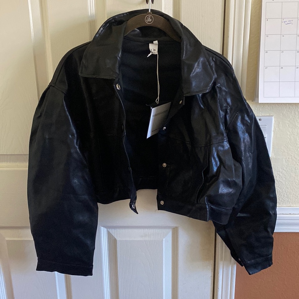 Yes Style - faux leather crop jacket